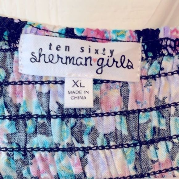 Modest Floral Midi Dress - Picture 5 of 8